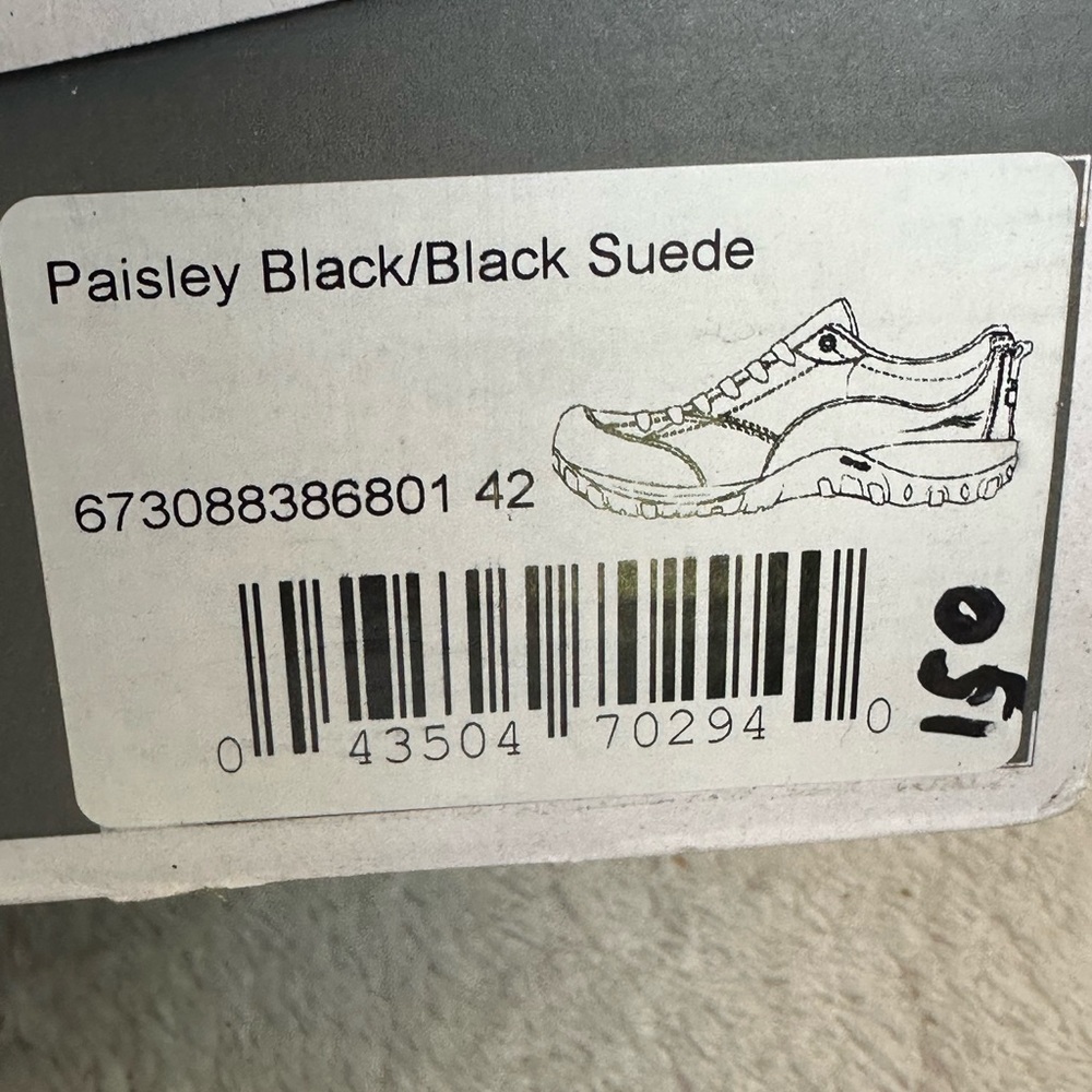 Dansko women’s black suede waterproof outdoor sneaker size (size42) 11.5/12 New - Picture 3 of 5